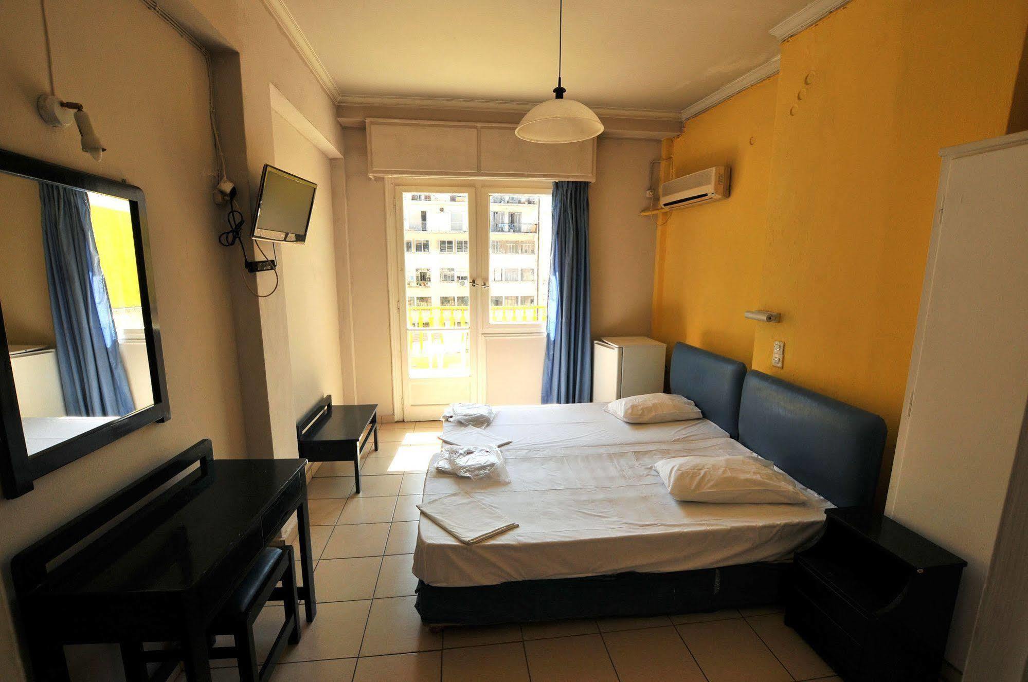 Soho Hotel Atenas Exterior foto